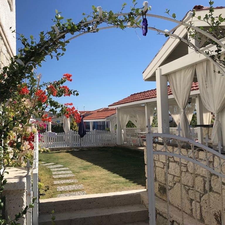 Alacati Alaris Hotel Bagian luar foto