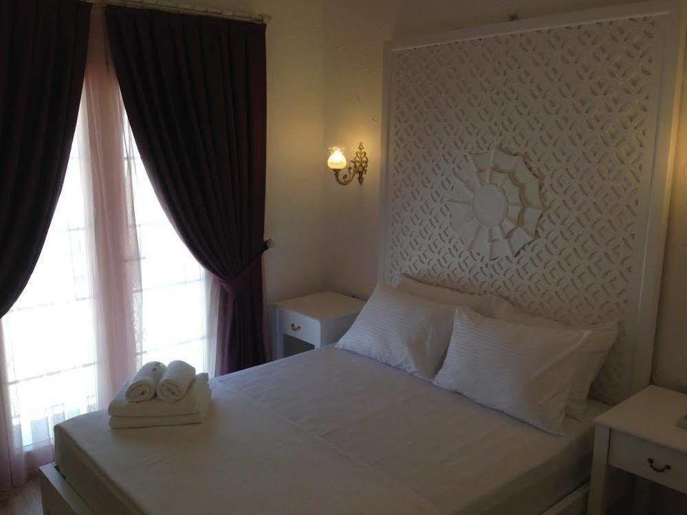 Alacati Alaris Hotel Bagian luar foto